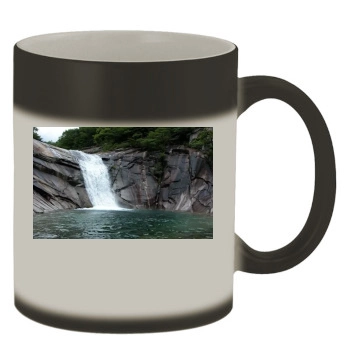 Waterfalls Color Changing Mug