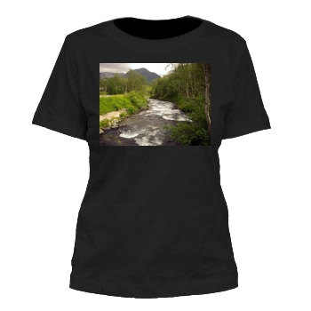 Botanical Gardens Women's Cut T-Shirt