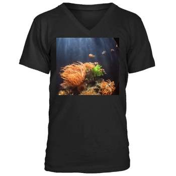 Underwater World Men's V-Neck T-Shirt