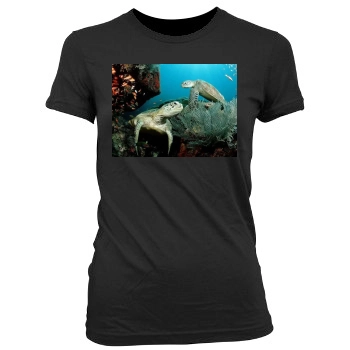 Underwater World Women's Junior Cut Crewneck T-Shirt