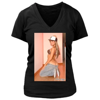 Hayden Panettiere Women's Deep V-Neck TShirt