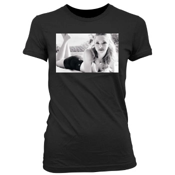 Amanda Seyfried Women's Junior Cut Crewneck T-Shirt