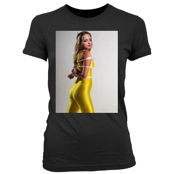 Amanda Seyfried Women's Junior Cut Crewneck T-Shirt