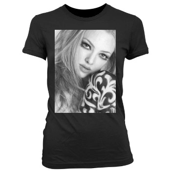 Amanda Seyfried Women's Junior Cut Crewneck T-Shirt