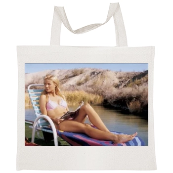 Amanda Seyfried Tote