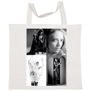 Amanda Seyfried Tote