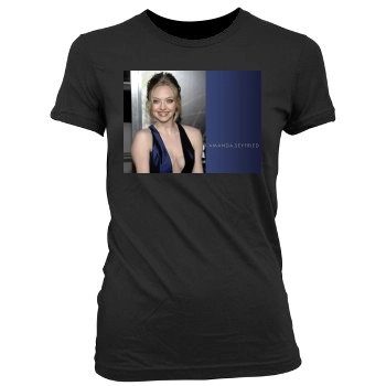 Amanda Seyfried Women's Junior Cut Crewneck T-Shirt