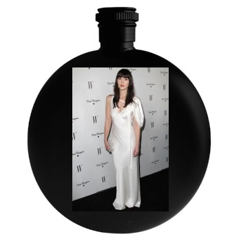 Mary Elizabeth Winstead Round Flask