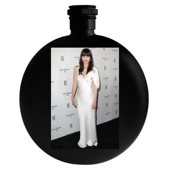 Mary Elizabeth Winstead Round Flask