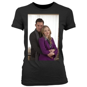 Amanda Seyfried Women's Junior Cut Crewneck T-Shirt