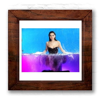 Selena Gomez 6x6