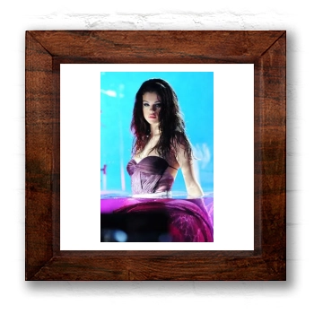 Selena Gomez 6x6