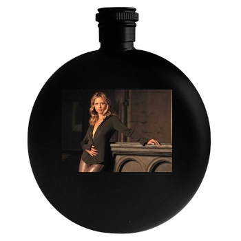 Sarah Michelle Gellar Round Flask