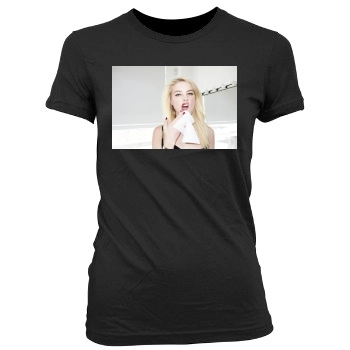 Amber Heard Women's Junior Cut Crewneck T-Shirt