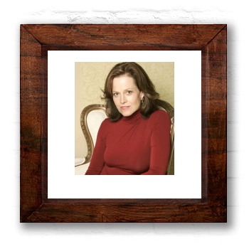 Sigourney Weaver 6x6