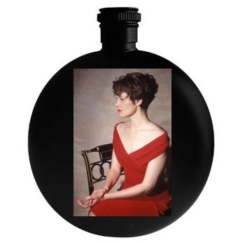 Sigourney Weaver Round Flask