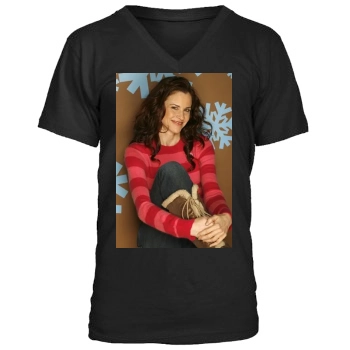 Ally Sheedy Men's V-Neck T-Shirt