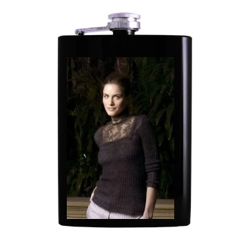 Amanda Peet Hip Flask