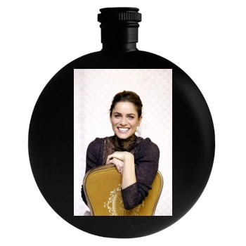 Amanda Peet Round Flask