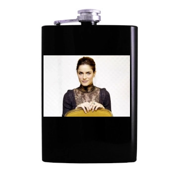 Amanda Peet Hip Flask