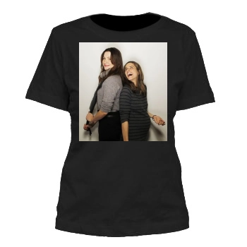 Amanda Peet Women's Cut T-Shirt