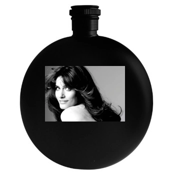 Amanda Peet Round Flask