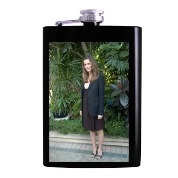 Amanda Peet Hip Flask