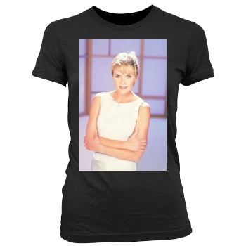 Amanda Tapping Women's Junior Cut Crewneck T-Shirt