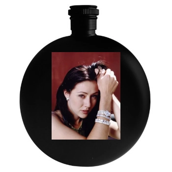 Shannen Doherty Round Flask