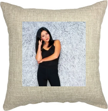 Shannen Doherty Pillow