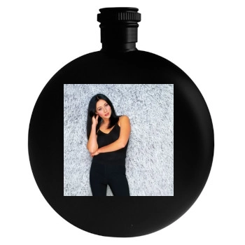 Shannen Doherty Round Flask