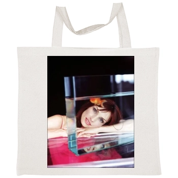 Famke Janssen Tote