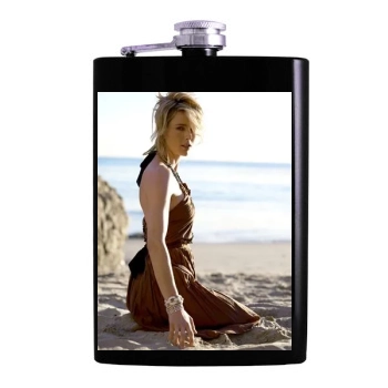 Tea Leoni Hip Flask