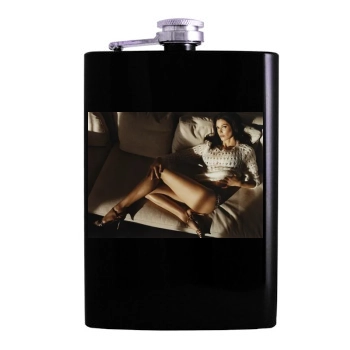 Teri Hatcher Hip Flask