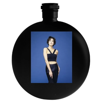 Teri Hatcher Round Flask