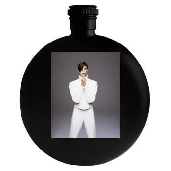 Teri Hatcher Round Flask