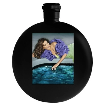 Teri Hatcher Round Flask