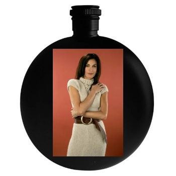 Teri Hatcher Round Flask