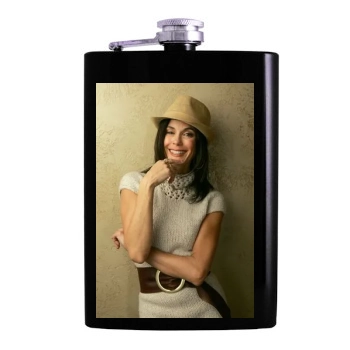 Teri Hatcher Hip Flask