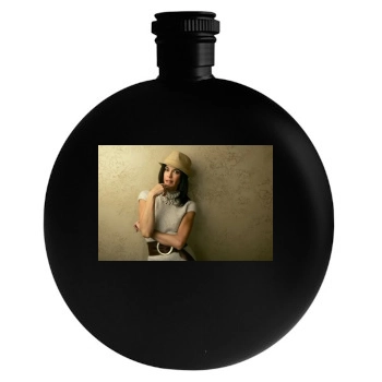 Teri Hatcher Round Flask