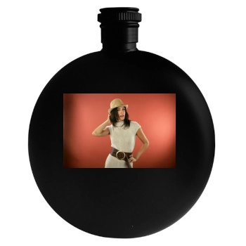 Teri Hatcher Round Flask