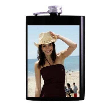 Teri Hatcher Hip Flask