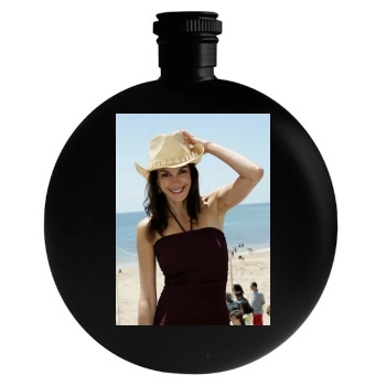 Teri Hatcher Round Flask