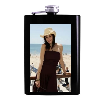 Teri Hatcher Hip Flask