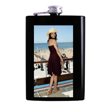 Teri Hatcher Hip Flask