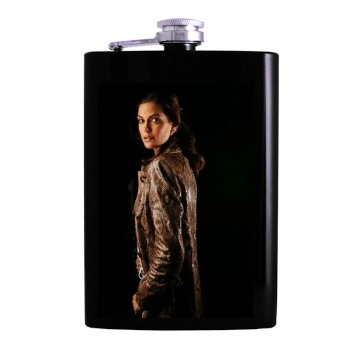 Teri Hatcher Hip Flask