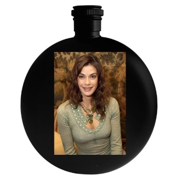 Teri Hatcher Round Flask