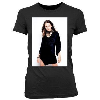 Amy Acker Women's Junior Cut Crewneck T-Shirt