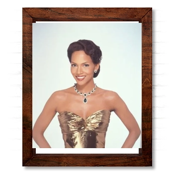 Halle Berry 14x17