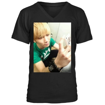 SHINee Men's V-Neck T-Shirt